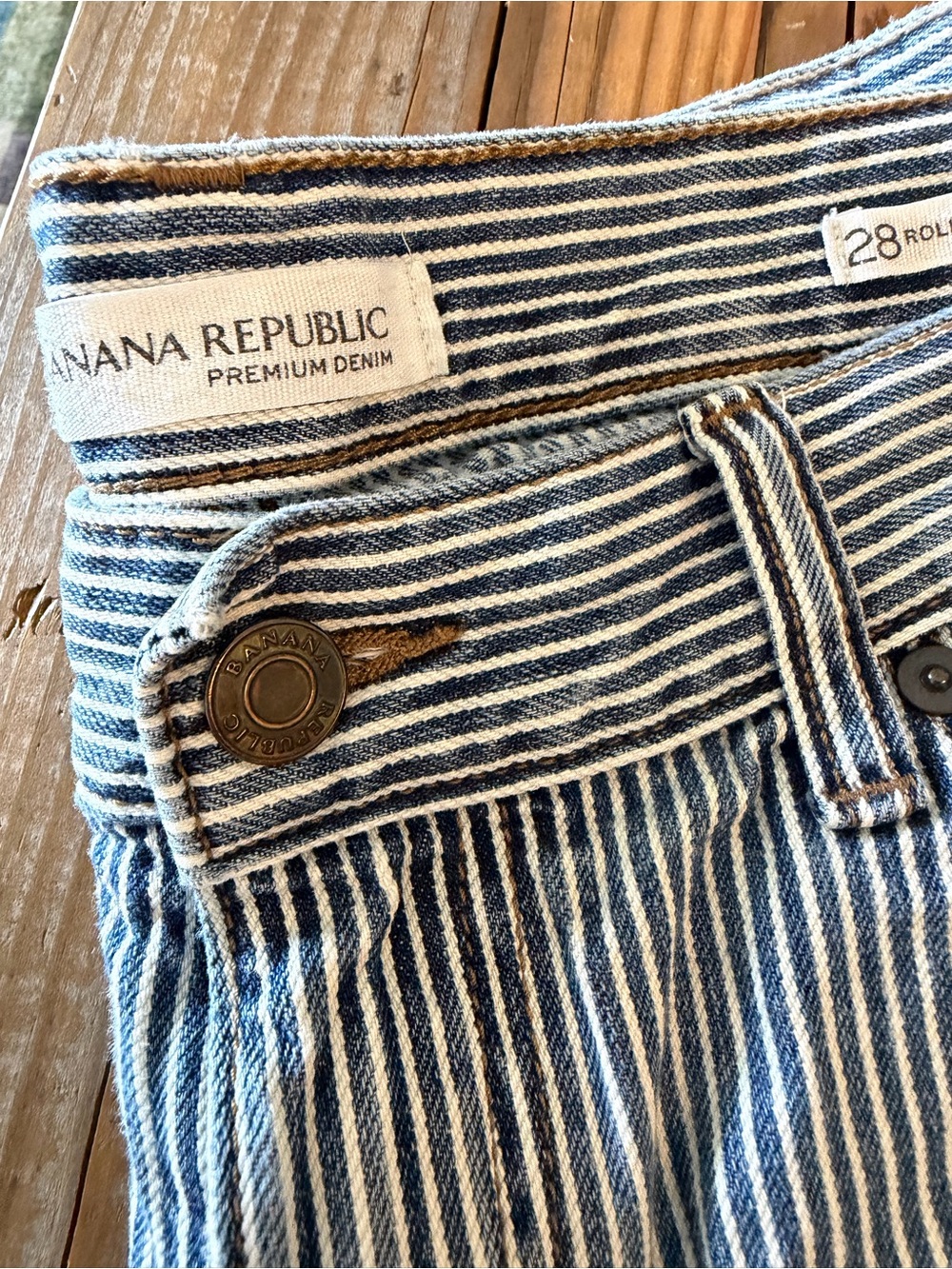 Banana Republic Women’s Shorts - Picture 1 of 6